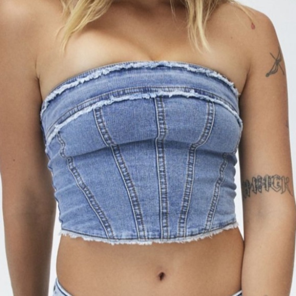 BNWT ECOTE UBRBAN OUTFITTERS DENIM TOP
